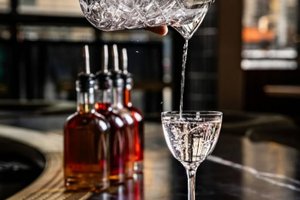 listings.show.sections.photos.alt