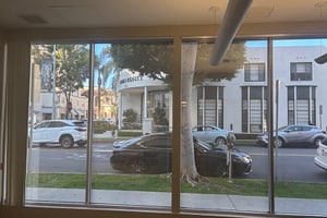 listings.show.sections.photos.alt