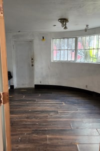 listings.show.sections.photos.alt