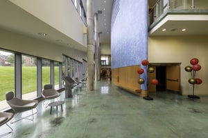 Arts Center Lobby for 250 Guests and Outdoor Amphitheater in Collegeville, foto 6