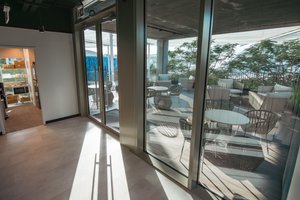 listings.show.sections.photos.alt