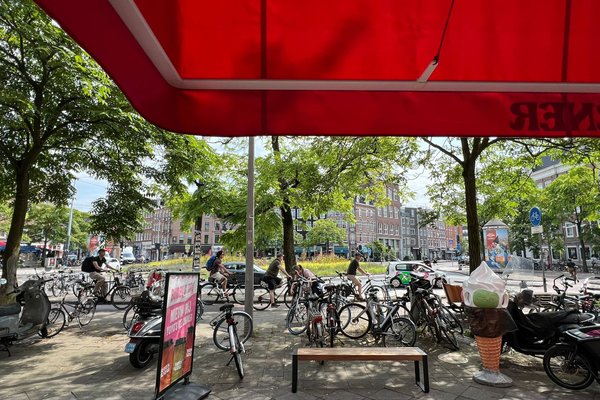 High-Visibility Pop-Up Store Near Amsterdam City Center | 124 m²
