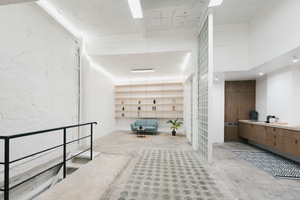 listings.show.sections.photos.alt