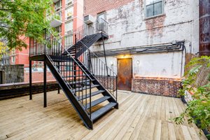 listings.show.sections.photos.alt