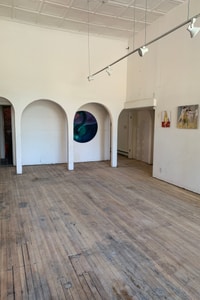 listings.show.sections.photos.alt