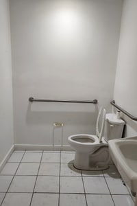 listings.show.sections.photos.alt