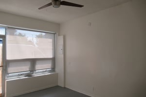 listings.show.sections.photos.alt