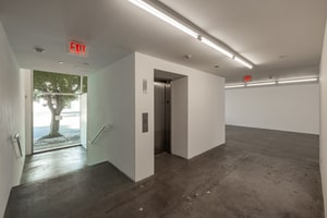 listings.show.sections.photos.alt