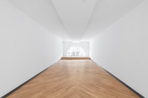 listings.show.sections.photos.alt