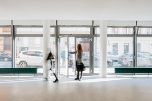 listings.show.sections.photos.alt