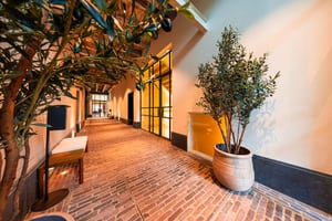 listings.show.sections.photos.alt