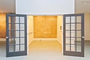 listings.show.sections.photos.alt