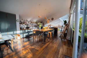 listings.show.sections.photos.alt