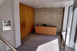 listings.show.sections.photos.alt