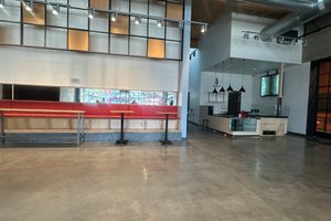 listings.show.sections.photos.alt