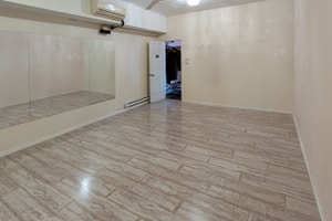 listings.show.sections.photos.alt