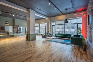 listings.show.sections.photos.alt