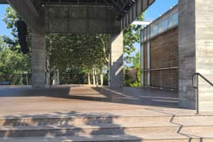 listings.show.sections.photos.alt