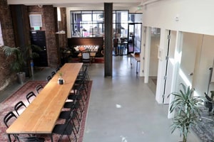 listings.show.sections.photos.alt