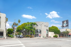 listings.show.sections.photos.alt