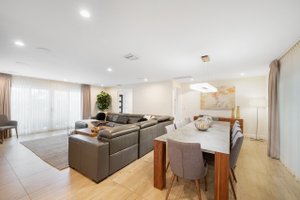 listings.show.sections.photos.alt