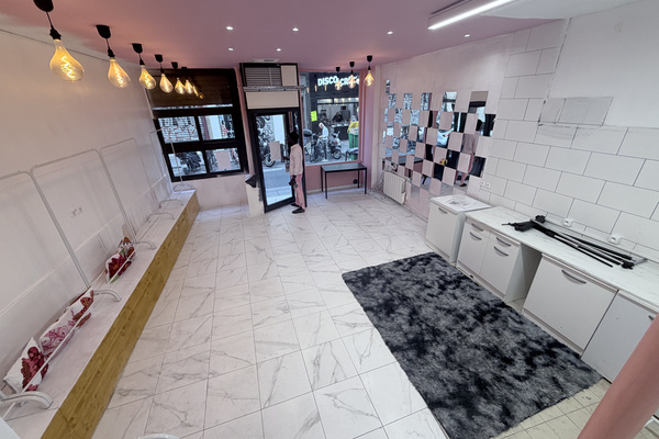 Shop/ Pop Up/ Showroom in Paris le Marais