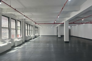 listings.show.sections.photos.alt