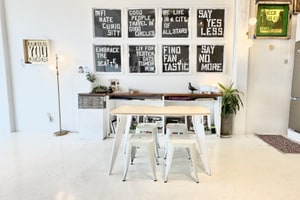 listings.show.sections.photos.alt