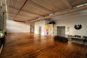 listings.show.sections.photos.alt
