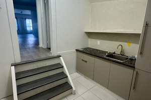 listings.show.sections.photos.alt