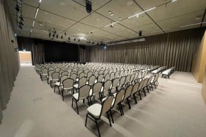 listings.show.sections.photos.alt