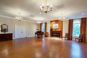 listings.show.sections.photos.alt