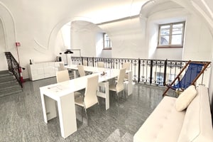 listings.show.sections.photos.alt