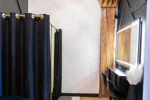 listings.show.sections.photos.alt