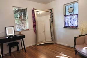 listings.show.sections.photos.alt