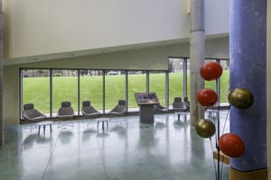 Arts Center Lobby for 250 Guests and Outdoor Amphitheater in Collegeville, foto 5