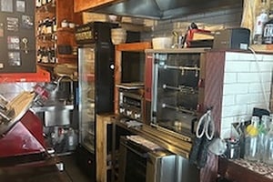 listings.show.sections.photos.alt