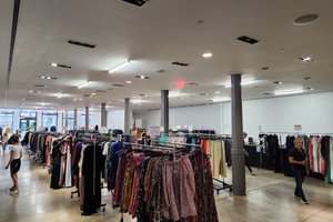 listings.show.sections.photos.alt