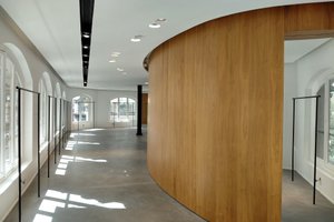 listings.show.sections.photos.alt