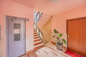 listings.show.sections.photos.alt