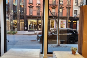 listings.show.sections.photos.alt