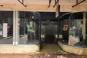 listings.show.sections.photos.alt