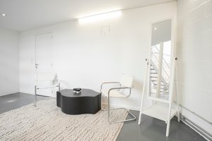 listings.show.sections.photos.alt