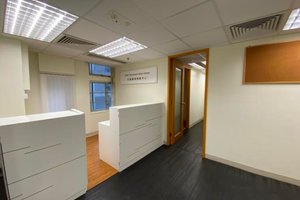Fitted Unit for rent in Central, foto 1