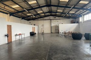 listings.show.sections.photos.alt