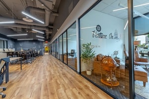 listings.show.sections.photos.alt