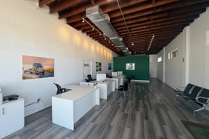 listings.show.sections.photos.alt