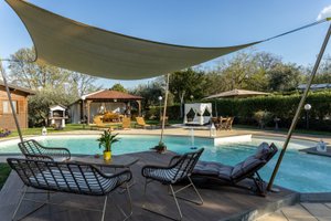 listings.show.sections.photos.alt