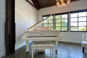 listings.show.sections.photos.alt