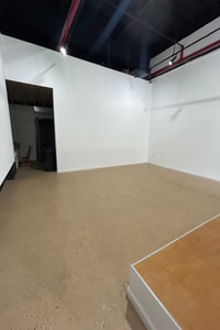 listings.show.sections.photos.alt
